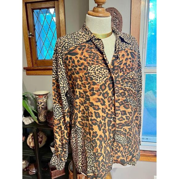 🐆 VINTAGE Silk Leopard Collared Shirt 🐆 - Picture 4 of 6